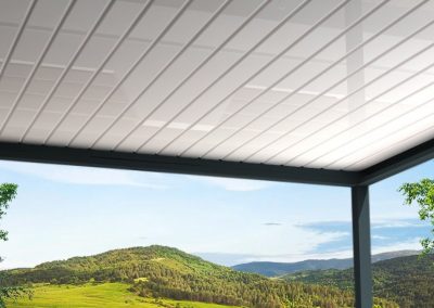 Vue fermée pergola bioclimatique