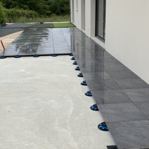 Dalle terrasse antidérapante, pose sur plots Dalle terrasse antidérapante, pose sur plots
